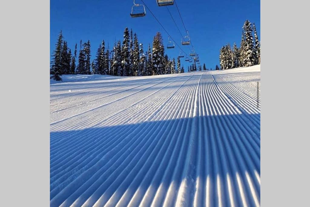 Mountain Edge Ski-In Ski-Out Condo Kimberley Exterior photo